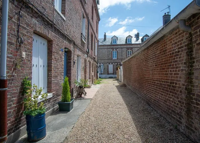 Appartement Maison De Charme à à Pied 4 Pers Étretat