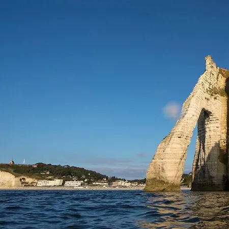 Apartamento La Maison De Clara -etretat Centre - 6 Pers *